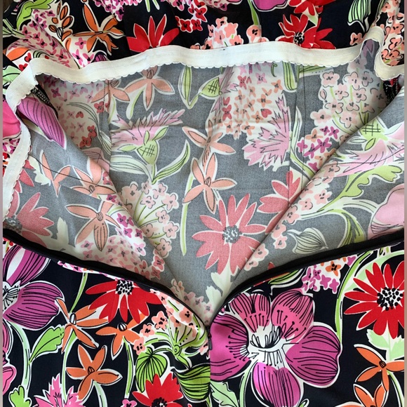 Lilly Pulitzer Silk Black Flower Market Print Halter Sun Dress Sz 8 Zip Up Mini - Picture 3 of 10